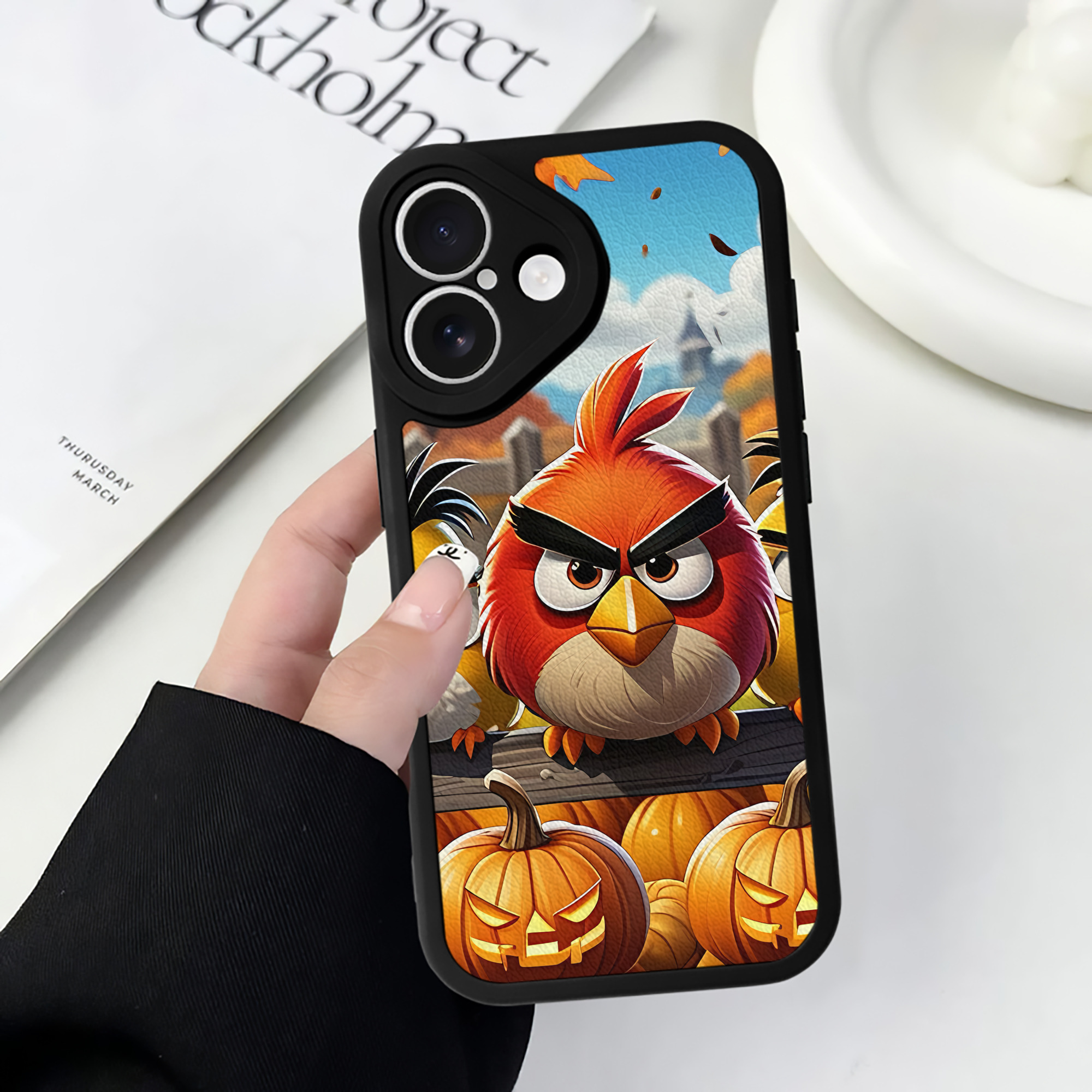（画像用） Angry Birds アングリーバード 【iPhone 16シリーズ対応】シリコンスマホケース（レザー調） 材質：シリコン